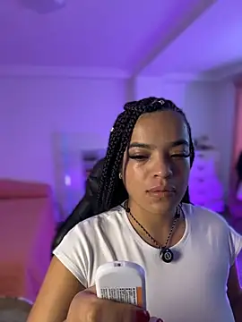JuanitaMore01 online show from 07-03-26, 08:04