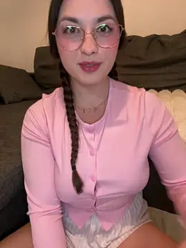 Snapshot of liloush__ chatting on 03-04-26, 09:32 liloush online show from 03-04-26, 09:32