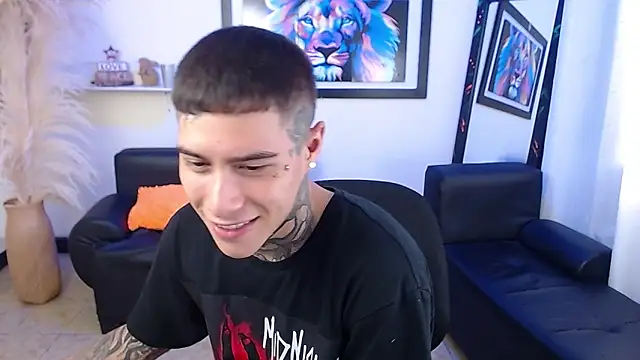 Snapshot of setthomas chatting on 09-12-25, 09:37 setthomas online show from 09-12-25, 09:37