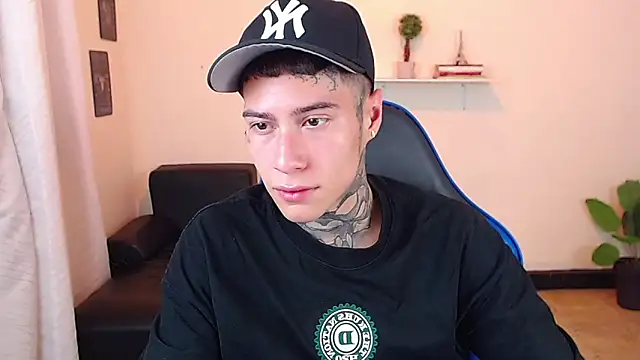 Snapshot of setthomas chatting on 01-05-26, 09:07 setthomas online show from 01-05-26, 09:07