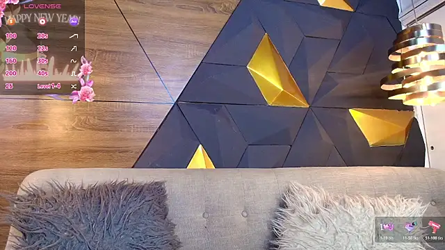 Snapshot of ly_lulu chatting on 03-06-26, 11:17 ly lulu online show from 03-06-26, 11:17