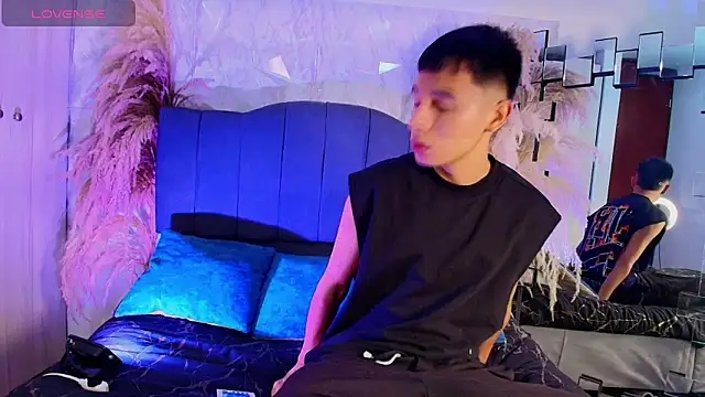 Snapshot of Isaac_tan chatting on 02-19-26, 06:09 Isaac tan online show from 02-19-26, 06:09