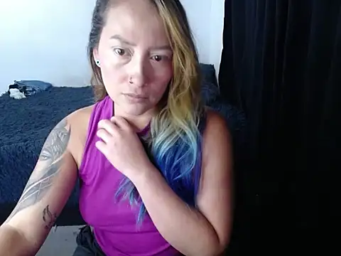Snapshot of nath_92 chatting on 10-05-25, 02:10 nath 92 online show from 10-05-25, 02:10