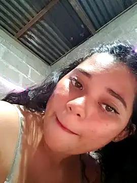 Snapshot of Violethroos chatting on 12-05-25, 02:53 Violethroos online show from 12-05-25, 02:53