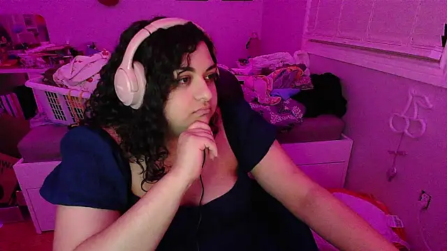 Snapshot of chericheesecake chatting on 09-21-25, 04:47 chericheesecake online show from 09-21-25, 04:47