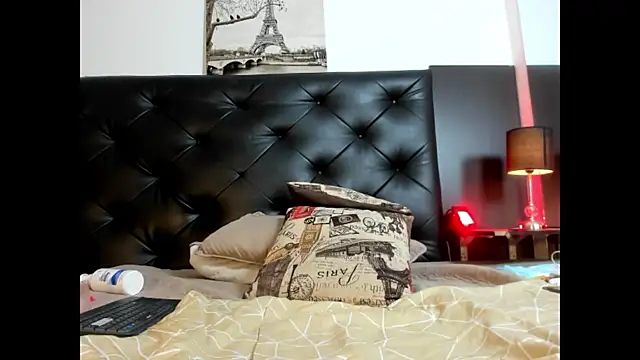 Snapshot of Kymy_marquez chatting on 02-16-26, 07:21 Kymy marquez online show from 02-16-26, 07:21