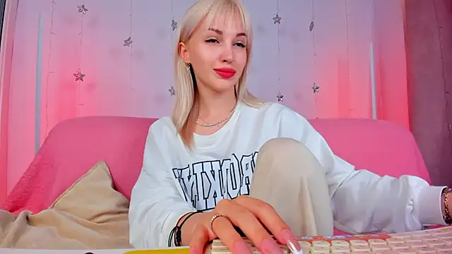 LisaFoxyMe online show from 06-14-26, 01:14