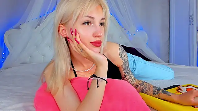 LisaFoxyMe online show from 06-16-26, 01:19
