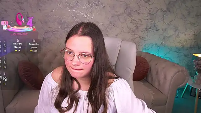 SophieDreamss online show from 10-03-25, 07:55