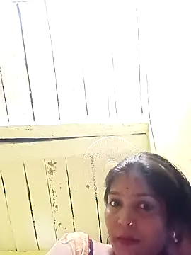 Snapshot of Samiya-143 chatting on 09-15-25, 10:15 Samiya-143 online show from 09-15-25, 10:15
