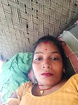 Snapshot of Samiya-143 chatting on 09-18-25, 09:55 Samiya-143 online show from 09-18-25, 09:55