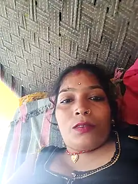 Snapshot of Samiya-143 chatting on 09-25-25, 06:06 Samiya-143 online show from 09-25-25, 06:06