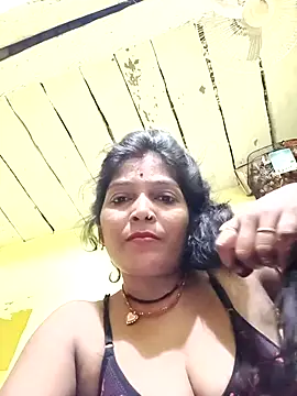 Snapshot of Samiya-143 chatting on 10-12-25, 07:13 Samiya-143 online show from 10-12-25, 07:13