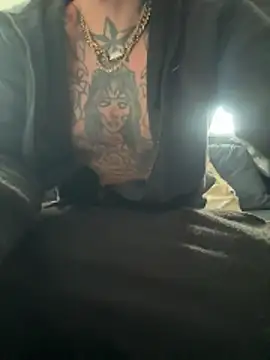 makeyoucum1716 online show from 10-22-25, 12:27