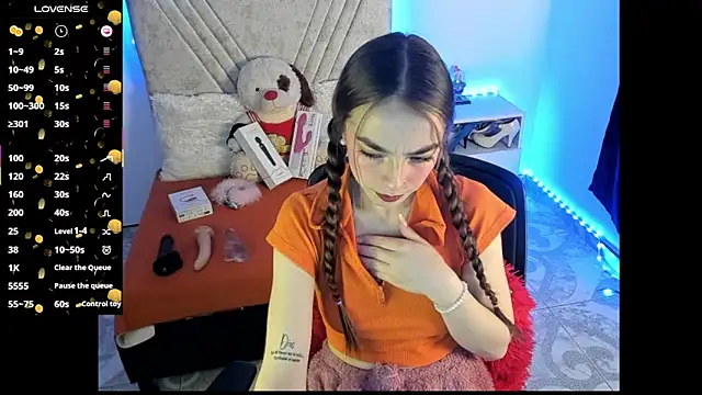 Mia Victoria22 online show from 06-13-26, 03:37