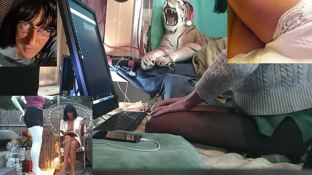 SissiDomination online show from 11-22-25, 08:41