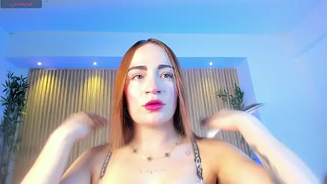 Snapshot of MadisonAnngel chatting on 10-31-25, 03:02 MadisonAnngel online show from 10-31-25, 03:02