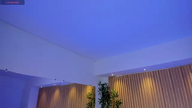 Snapshot of MadisonAnngel chatting on 11-13-25, 08:41 MadisonAnngel online show from 11-13-25, 08:41