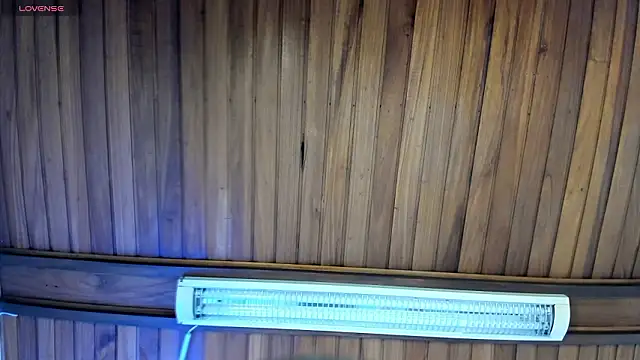 Snapshot of MadisonAnngel chatting on 01-15-26, 08:01 MadisonAnngel online show from 01-15-26, 08:01