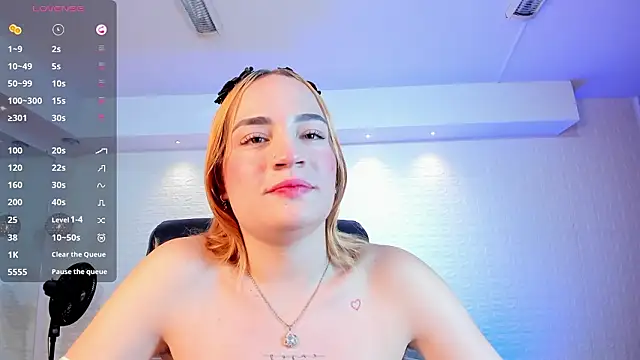 Snapshot of MadisonAnngel chatting on 02-20-26, 07:36 MadisonAnngel online show from 02-20-26, 07:36