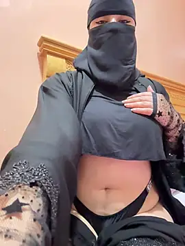 Snapshot of _Laiali_ chatting on 02-05-26, 12:43 Laiali online show from 02-05-26, 12:43