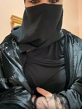 Snapshot of _Laiali_ chatting on 02-28-26, 10:33 Laiali online show from 02-28-26, 10:33