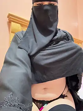 Snapshot of _Laiali_ chatting on 03-30-26, 12:28 Laiali online show from 03-30-26, 12:28