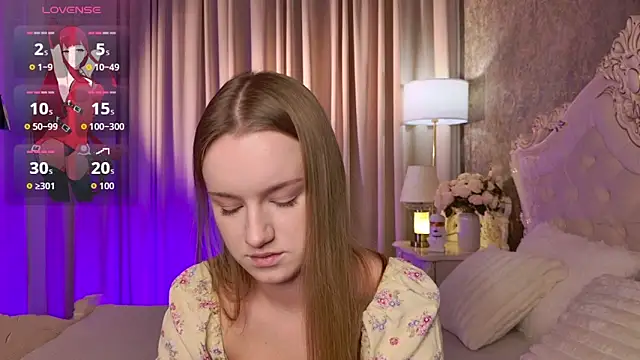 Lucy Shaw online show from 11-26-25, 06:47