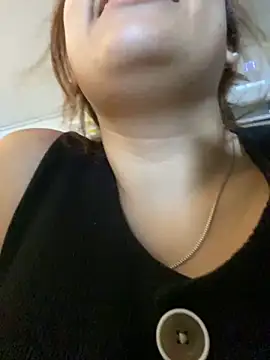 MacarenaRosse online show from 09-19-25, 07:03