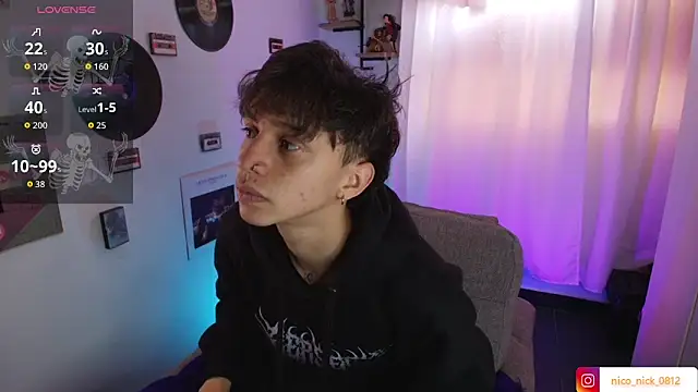 Snapshot of Nick_Bangover_ chatting on 09-08-25, 06:18 Nick Bangover  online show from 09-08-25, 06:18