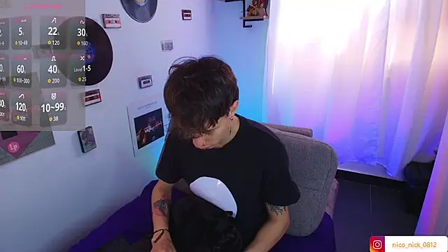 Snapshot of Nick_Bangover_ chatting on 09-22-25, 06:32 Nick Bangover  online show from 09-22-25, 06:32