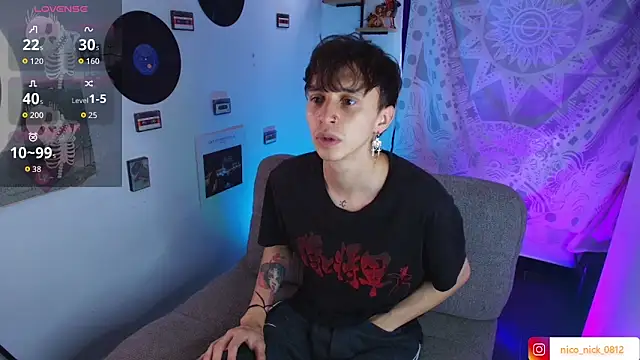 Snapshot of Nick_Bangover_ chatting on 11-30-25, 06:56 Nick Bangover online show from 11-30-25, 06:56