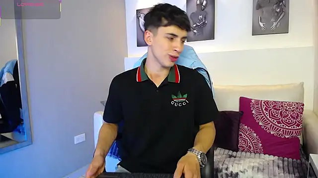 AdrianRinaldi online show from 09-27-25, 08:14