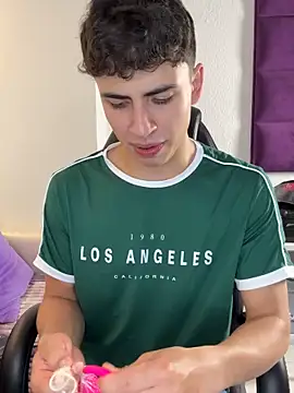 AdrianRinaldi online show from 11-11-25, 07:58