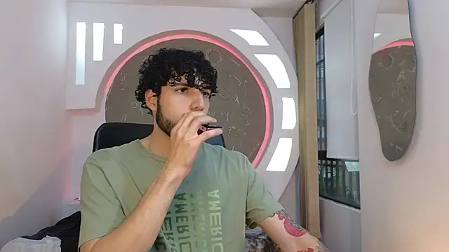 Rafael Mendezz online show from 10-22-25, 08:30