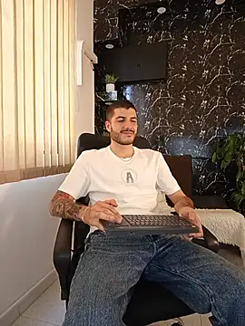 Rafael Mendezz online show from 07-21-26, 07:49