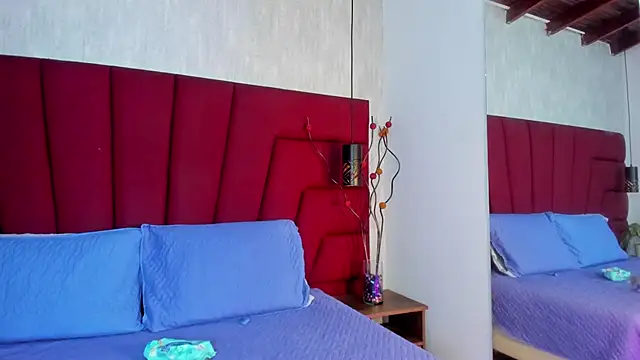 Hisoka 011 online show from 11-13-25, 02:10