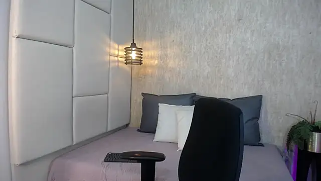 Hisoka 011 online show from 03-05-26, 08:05