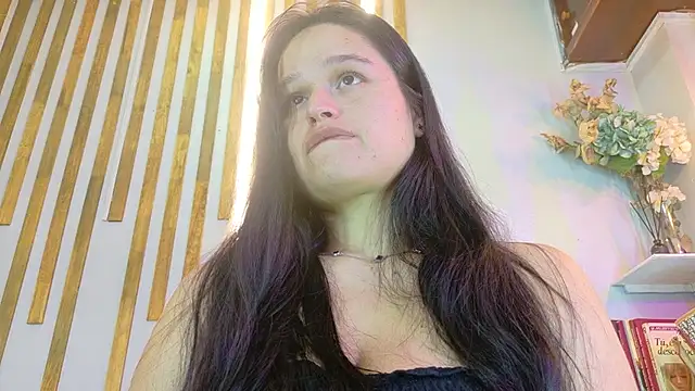Snapshot of Jennifer_Vega1 chatting on 10-22-25, 12:00 Jennifer Vega1 online show from 10-22-25, 12:00