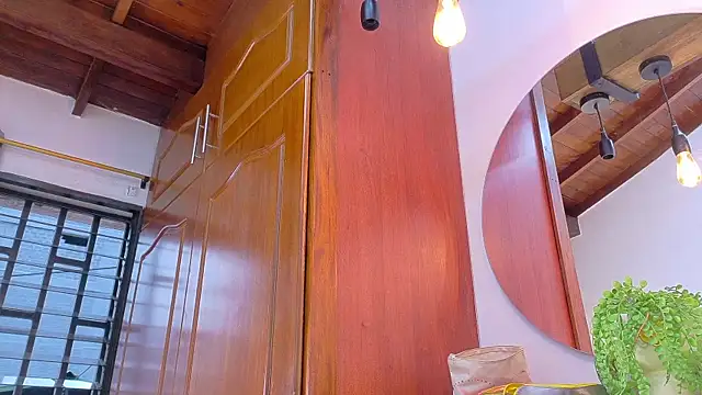 Jennifer Vega1 online show from 04-27-26, 08:40