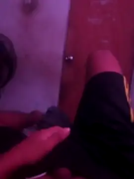 Snapshot of PhlegmySewerage chatting on 12-04-25, 08:17 PhlegmySewerage online show from 12-04-25, 08:17