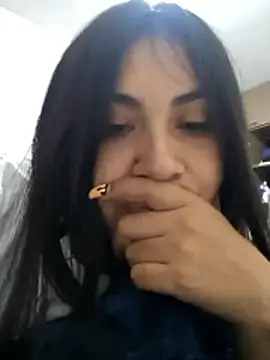 miel latina online show from 10-27-25, 03:54