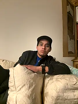 Snapshot of marlonghc4 chatting on 10-17-25, 04:20 marlonghc4 online show from 10-17-25, 04:20