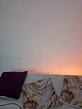 Snapshot of AliishaPss chatting on 03-11-26, 08:04 AliishaPss online show from 03-11-26, 08:04