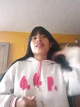 Kristaltoms online show from 10-18-25, 09:26