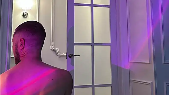 Snapshot of Mr_At_ chatting on 10-15-25, 07:08 Mr At online show from 10-15-25, 07:08