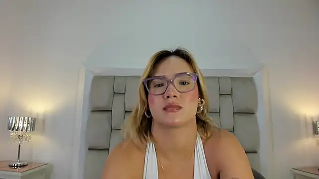 frehia dimou online show from 04-24-26, 11:23