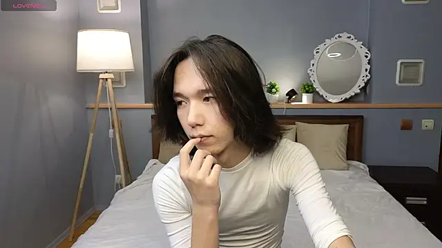 okerriella online show from 10-08-25, 07:50