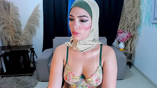 Snapshot of SofiaRivera1 chatting on 07-31-26, 07:35 SofiaRivera1 online show from 07-31-26, 07:35