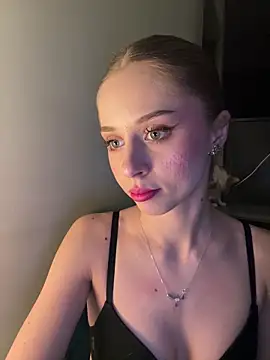 Snapshot of BabyAnais chatting on 11-09-25, 05:33 BabyAnais online show from 11-09-25, 05:33